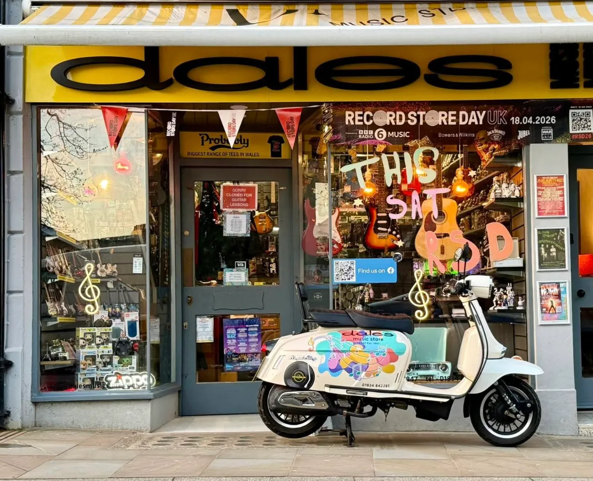 Dales Music Store est 1947 - Preview 4